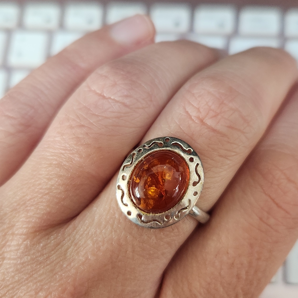 Elegant Silver and Amber Ring